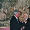 19.06.2003: Passaggio della Campana tra il Presidente uscente, Piermarino Piermarini ed Aldo Placidi.